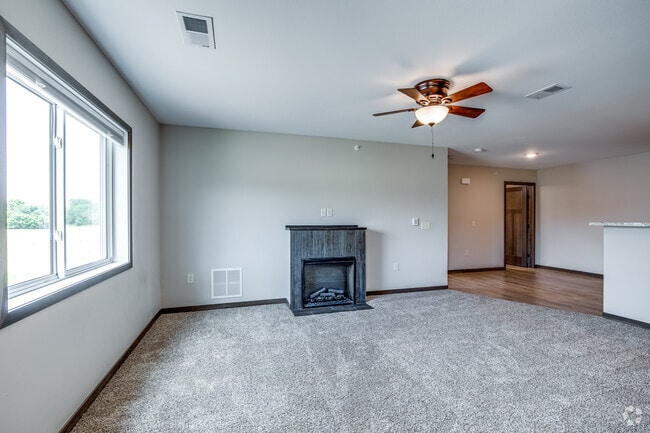 1BR, 1BA - 830SF - Living Room