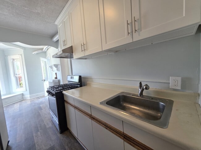 Photo - 388 Whitney Ave Unit Apt 2