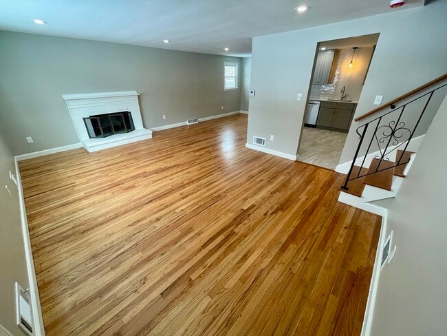 Photo - 34 Foster Dr