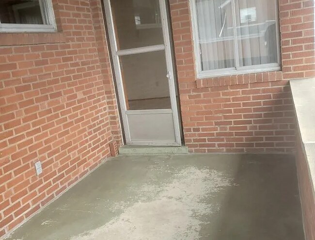 Photo - 108 River Ave Unit 1