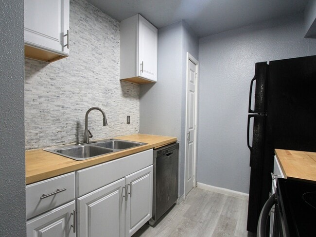Building Photo - 260 El Dorado Blvd Unit 2312
