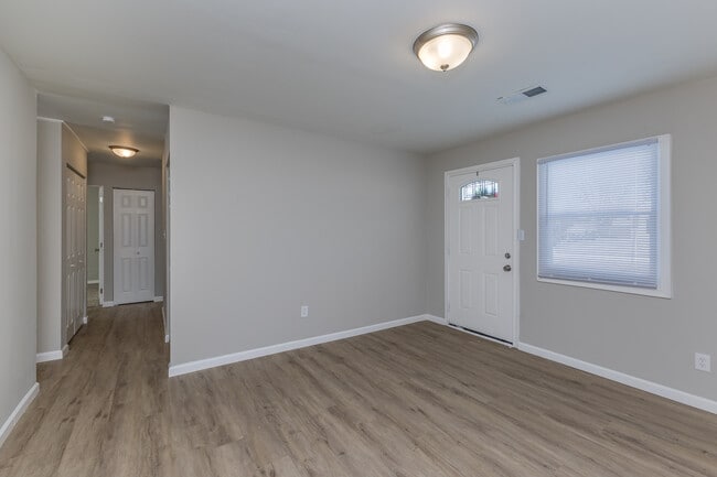 Photo - 3437 Redskin Dr