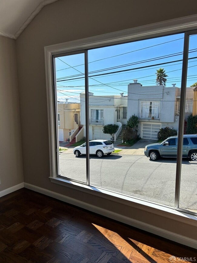 Photo - 242 Bright St