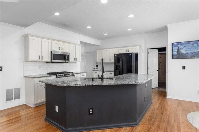 Photo - 1612 Branch Creek Cove