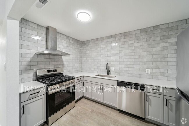 Building Photo - 4525 E 31st St Unit #76 Rental