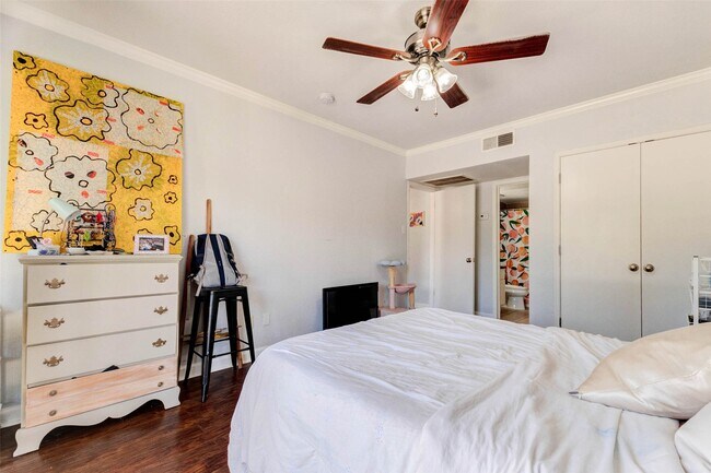 Photo - 4515 Briar Hollow Pl Unidad 215