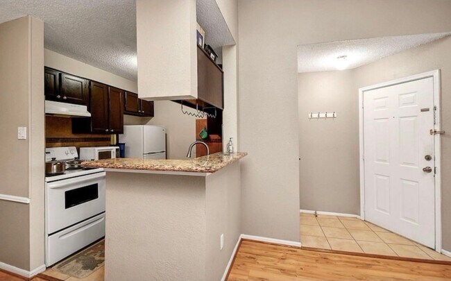 Photo - 3770 Lovers Wood Ln Unit 606