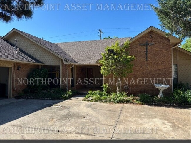 Building Photo - Beautifully Spacious Home in Warr Acres wi...