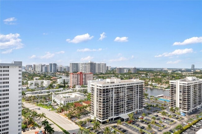 Photo - 1980 S Ocean Dr Unidad 22L