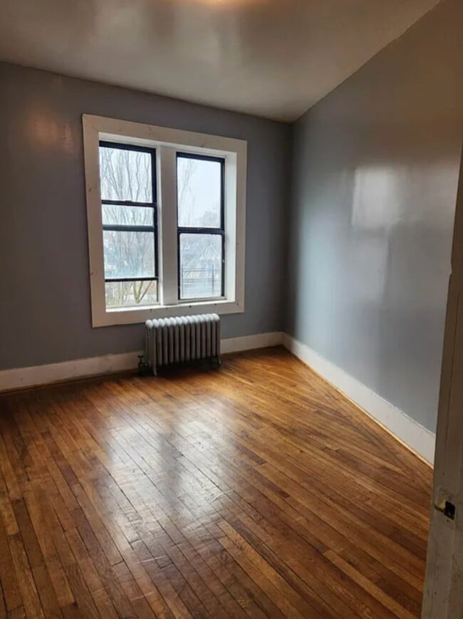 Photo - 1115 Dorchester Rd