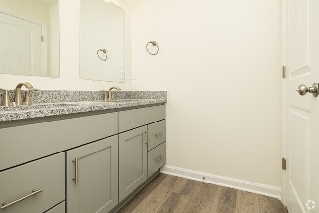 3BR, 2.5BA - 2,782SF - Second Bathroom