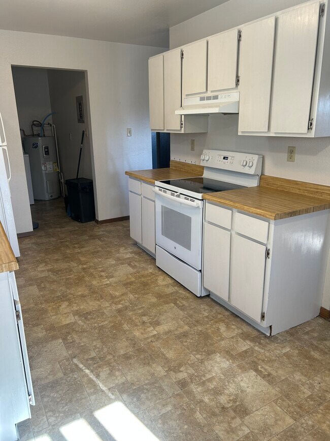 Photo - 4125 Van Buren Ave Unit 4131