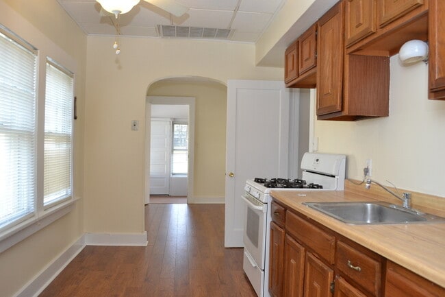 Photo - 471 Sicomac Ave