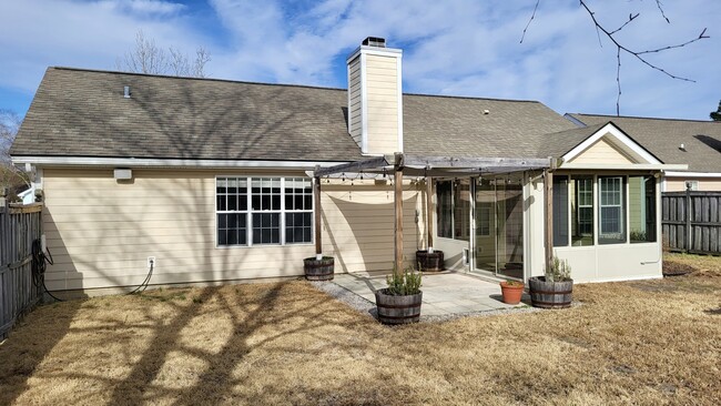 Photo - 307 Smallwood Ct