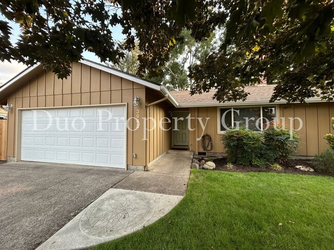 Building Photo - Updated West Eugene Home