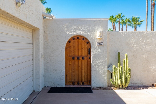 Building Photo - 7270 E Loma Ln Rental