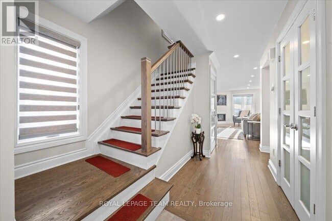 Photo - 1 Peterson Pl