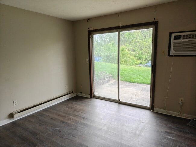 Photo - 728 Gordon Smith Blvd Unit 4