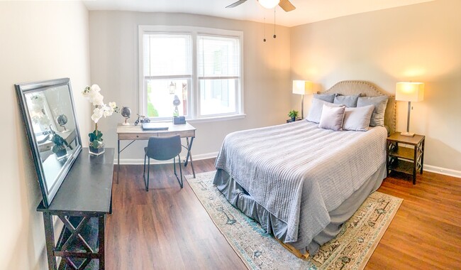 Photo - Cutshaw Apartments