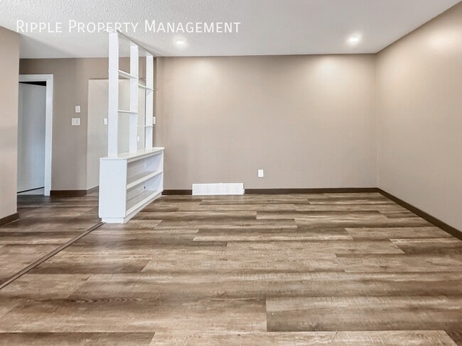 Photo - AMAZING 3 BEDS WITH 2 DENS/OFFICES, 2 BATHS SINGLE FAMILY HOUSE | PETS ALLOWED