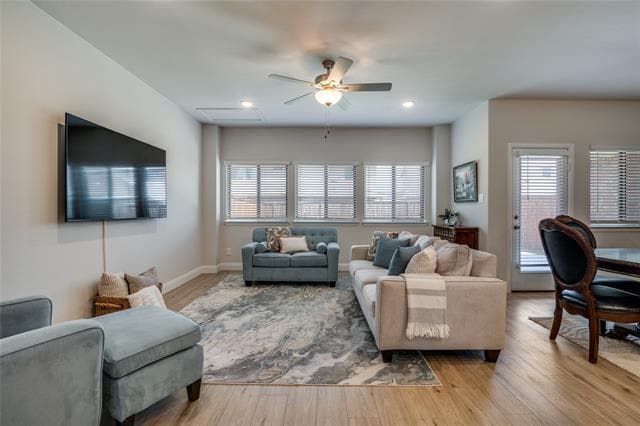 Photo - 3109 Ethan Ln