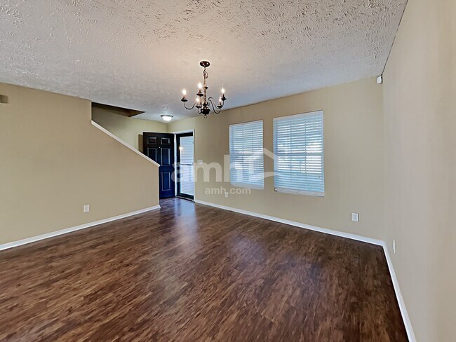 Photo - 5009 Smith Springs Pkwy