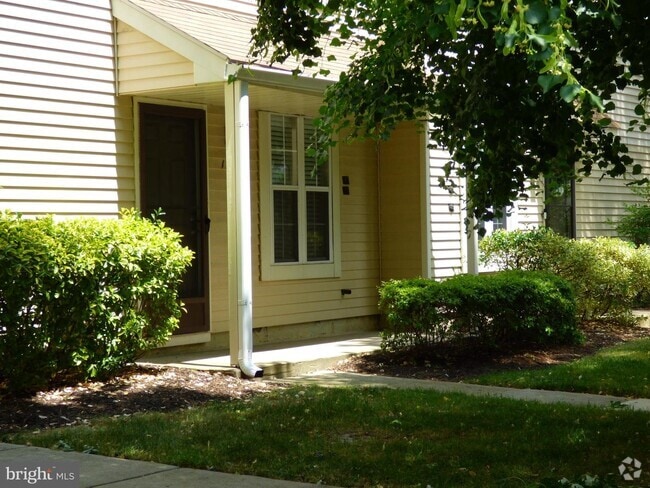 Building Photo - 1703A Ralston Dr Rental