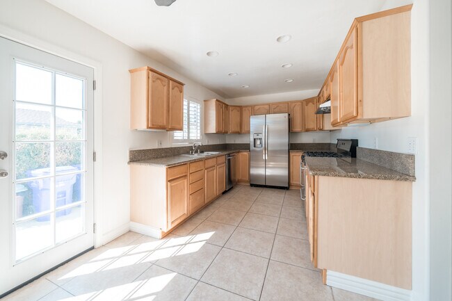 Photo - 5564 Gala Ave