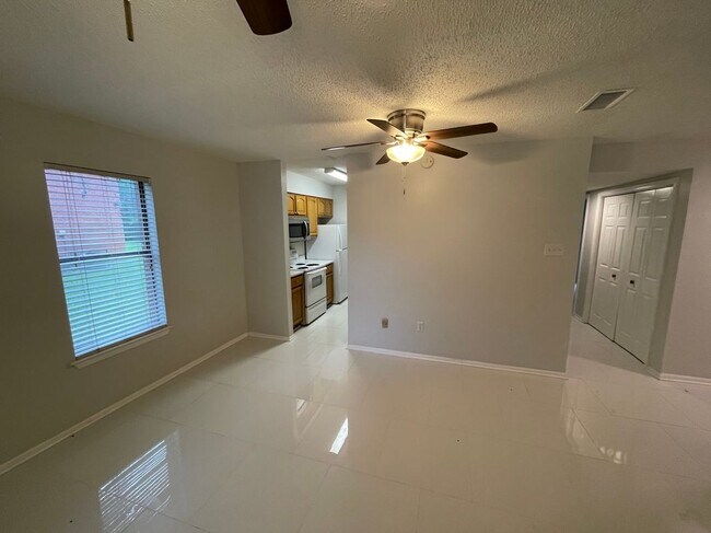 Photo - 390 Guzzardo Ln