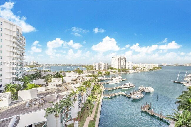 7910 Harbor Island Dr Unidad 801