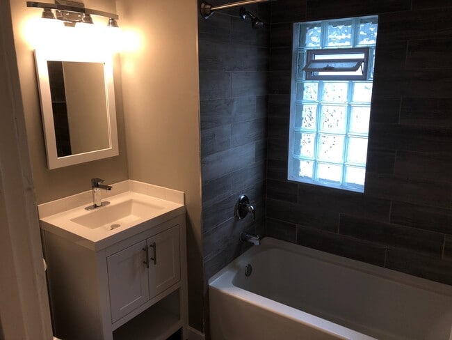 Photo - 2155-2157 Wascana Avenue Unit Up