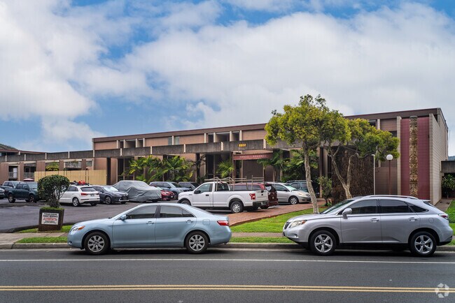 Photo - Three Regents