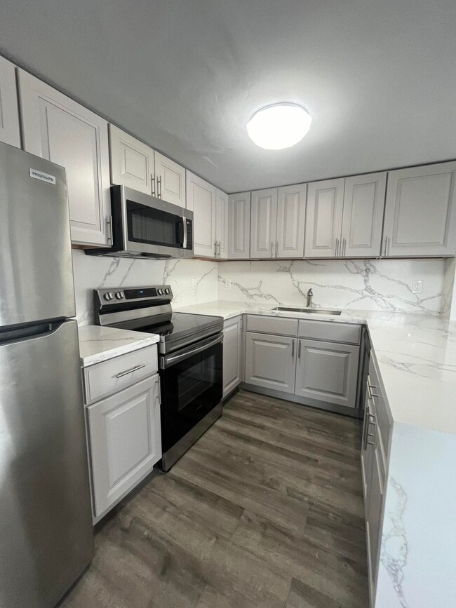 Photo - 1421 SE 2nd St Unit S
