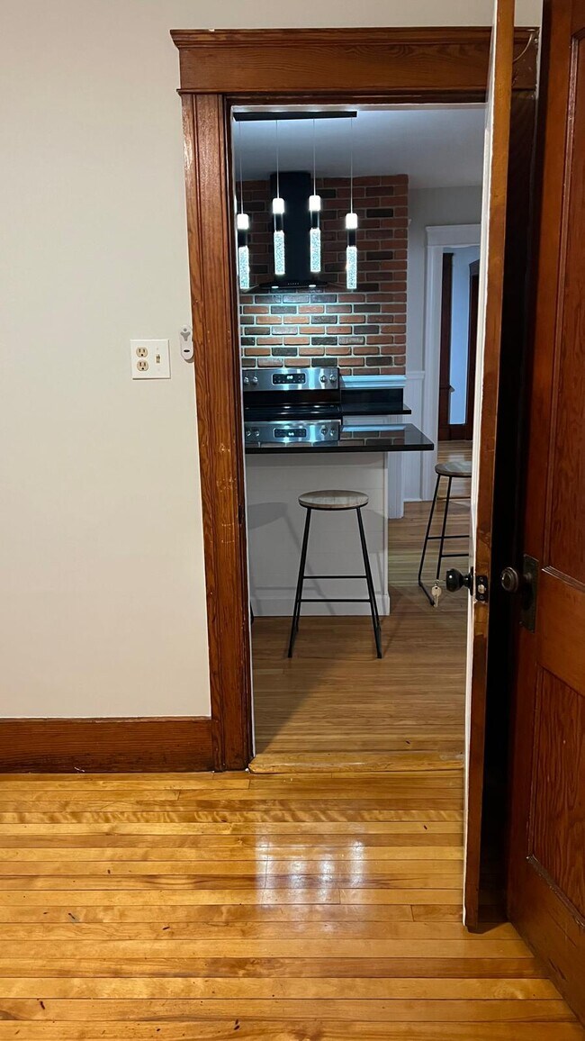 Photo - 90 Fairfax Rd Unit 3