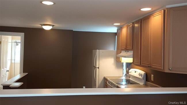 Photo - 70 Academy Ave