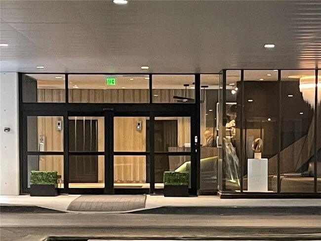 Photo - 145 15th St NE Unidad 1007