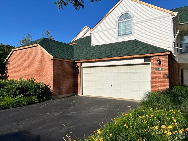 Building Photo - 115 Meadowbrook Ln Unit 115 Rental