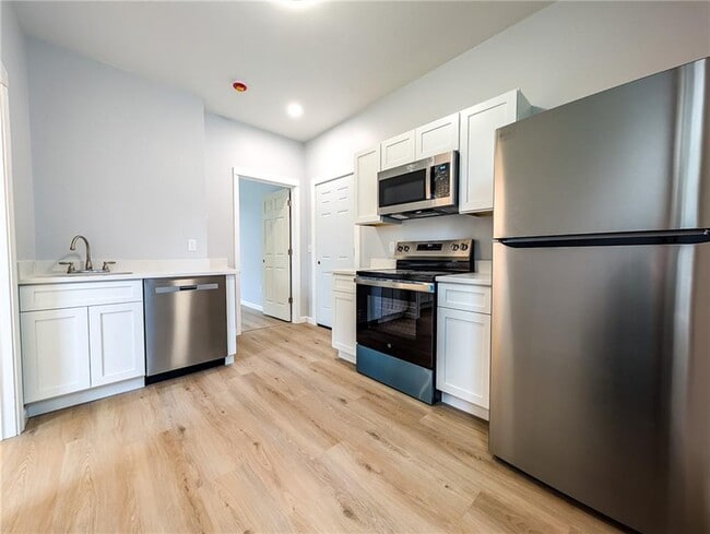 Photo - 99 Walnut St Unit 1B
