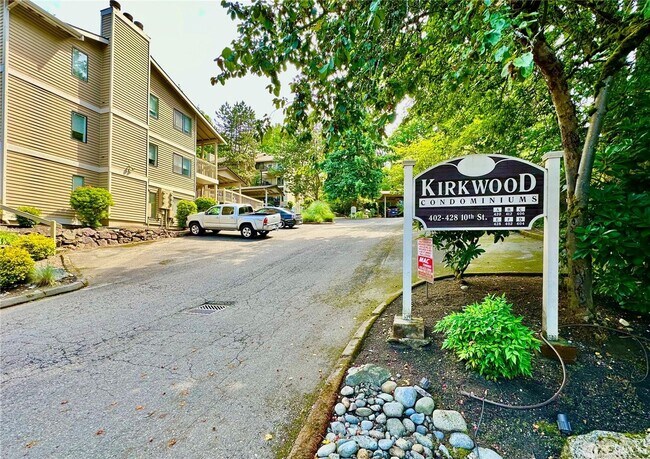 Building Photo - 2Bd/2Ba Kirkland Condo Unit C201