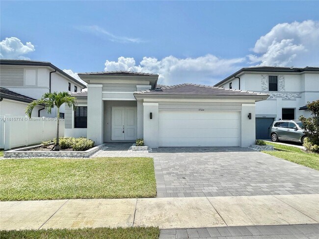 Photo - 17324 SW 41st St House