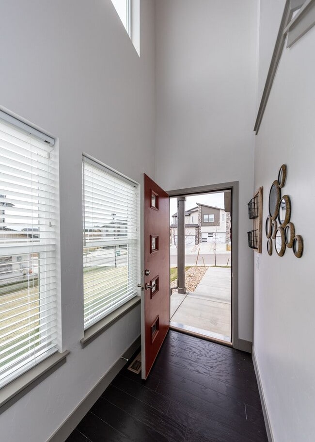 Photo - 2 Bedroom Luxury townhome