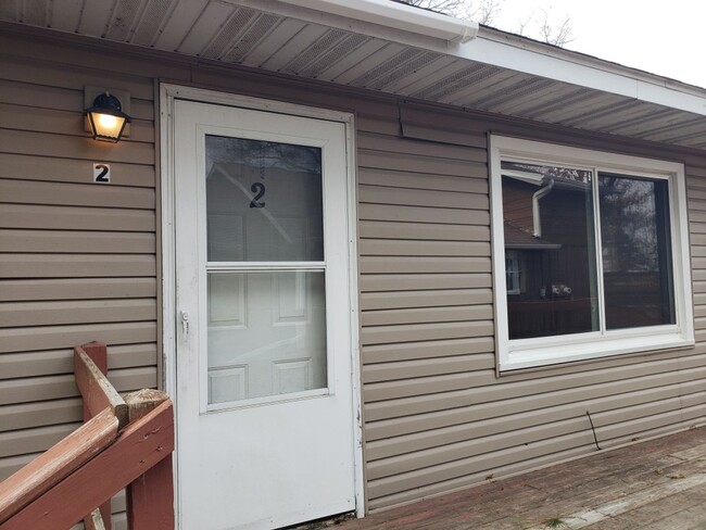 Building Photo - 17947 57th Ave Unit 2