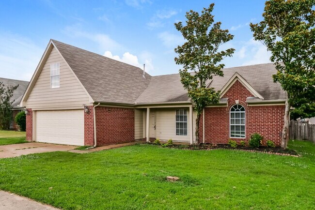 Photo - 2744 Shady Well