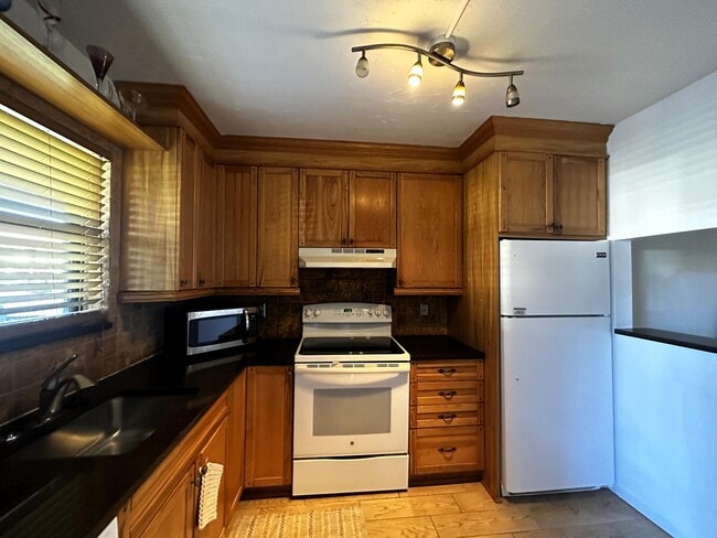 21904 Lake Forest Cir Unidad 106