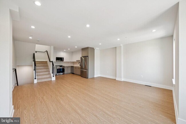 Photo - 2134 Wisconsin Ave NW Unit 6