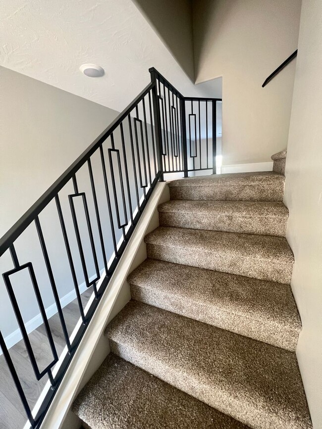 Photo - Beautiful newer 3 bedroom, 2.5 bathroom townhome! Amazing views!