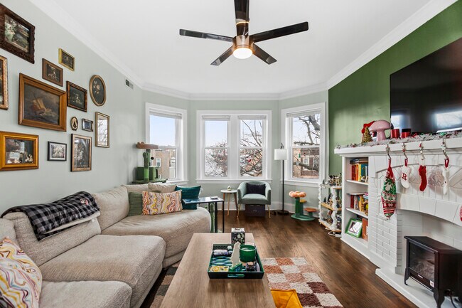 Photo - 4315 N Troy St Unit 2