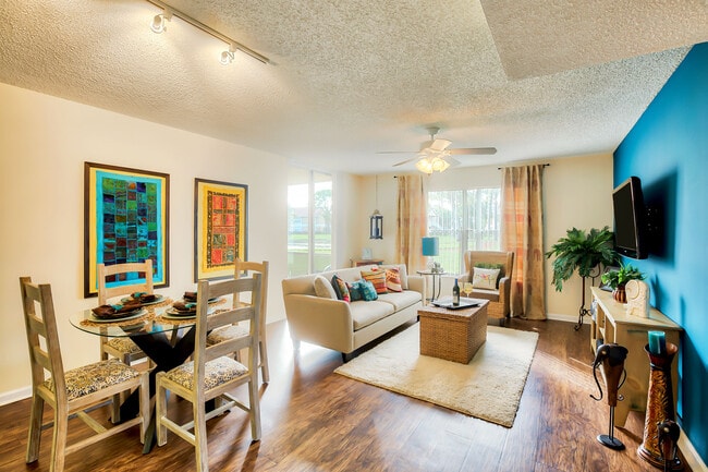 Living & Dining Area
