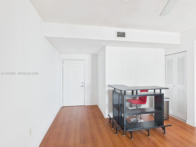 Photo - 275 NE 18th St Unit 810