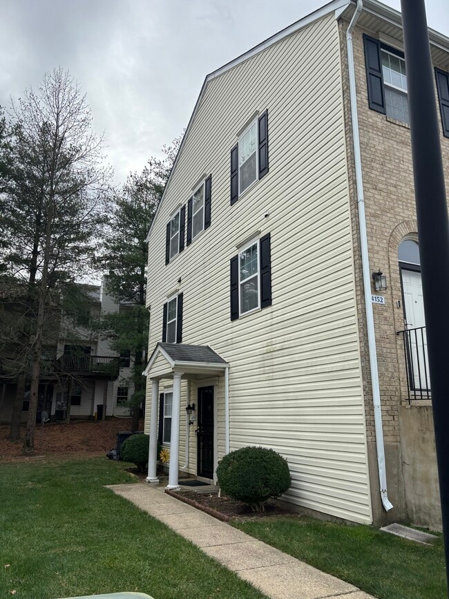 Building Photo - 4150 Crab Apple Ct Unit 4150